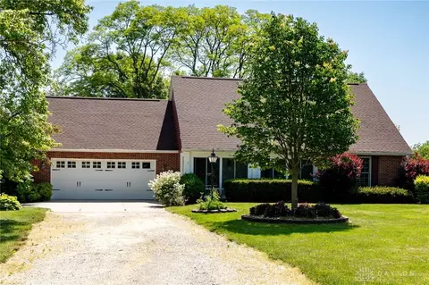 990 E Shoop Rd, Tipp City, OH 45371