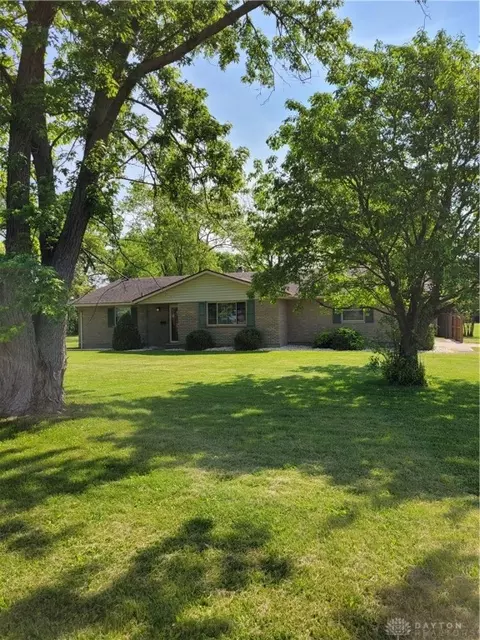 2656 Diamond Mill Rd, Brookville, OH 45309