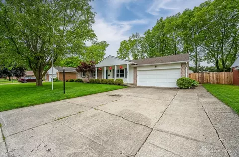 962 Crestview Dr, Troy, OH 45373 photo 31