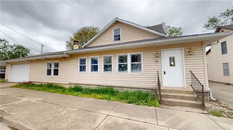 13 E Cross St, Potsdam, OH 45361