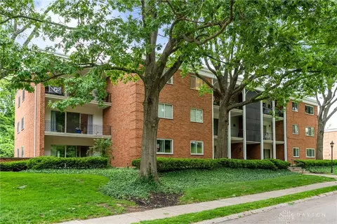 3225 Southdale Dr #9, Kettering, OH 45409