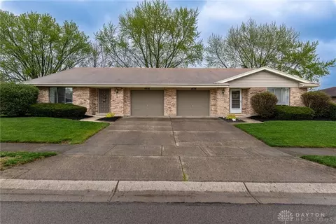 4836-4638 Foxdale Dr, Kettering, OH 45429