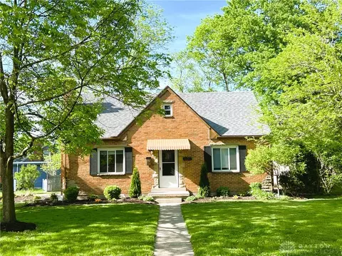 601 Oakview Dr, Dayton, OH 45429