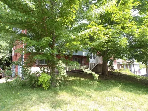 433 Lincoln Green Dr, Dayton, OH 45449