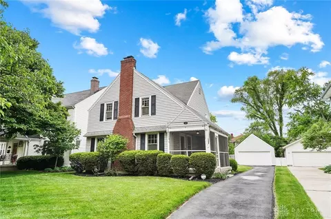 219 Corona Ave, Oakwood, OH 45419
