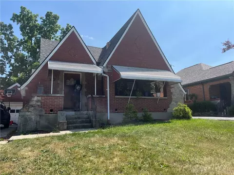 54 W Maplewood Ave, Dayton, OH 45405