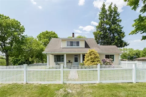 3041 Lewiston Dr, Dayton, OH 45434