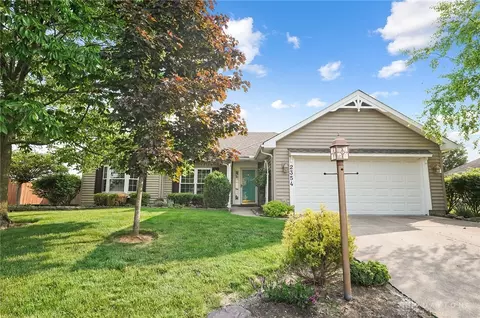 2354 Ferndown Dr, Miamisburg, OH 45342
