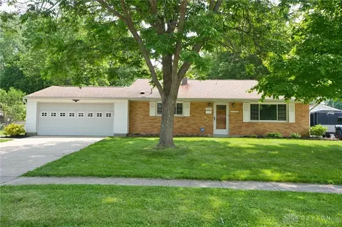 3640 Tiffany Dr, Dayton, OH 45420