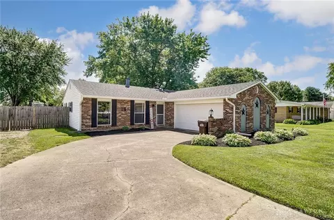 8606 Twincreek Dr, Franklin, OH 45005