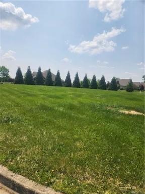 10280 Augusta Ln, Piqua, OH 45356