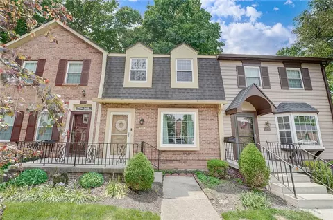 5911 Gloucester Ct, Dayton, OH 45440