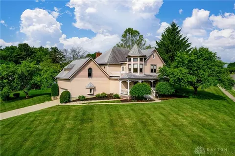 329 Victoria Pl, Waynesville, OH 45068