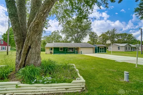 4830 Scarff Rd, New Carlisle, OH 45344