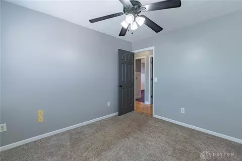 1401 Farrington Dr, Kettering, OH 45420 photo 19