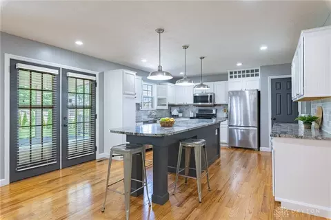 1401 Farrington Dr, Kettering, OH 45420 photo 7