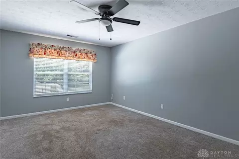 1401 Farrington Dr, Kettering, OH 45420 photo 14
