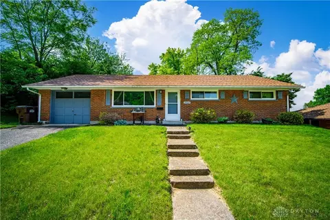 2108 Lehigh Pl, Moraine, OH 45439
