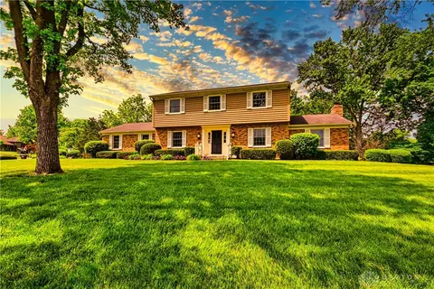 6561 Cedarview Ct, Dayton, OH 45459