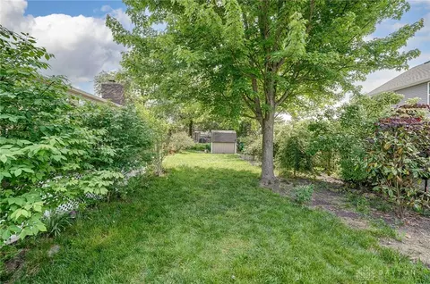 35 Roundtree Ct, Springboro, OH 45066 photo 42