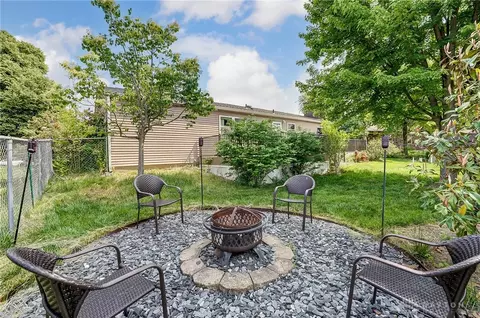 35 Roundtree Ct, Springboro, OH 45066 photo 38