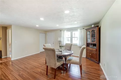 35 Roundtree Ct, Springboro, OH 45066 photo 4