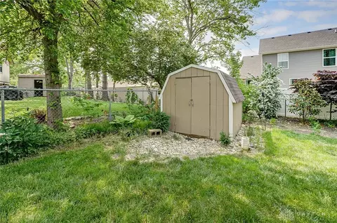 35 Roundtree Ct, Springboro, OH 45066 photo 41