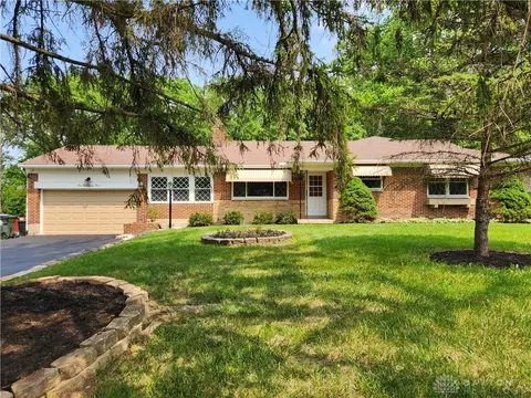 5924 Barbanna Ln, Dayton, OH 45415