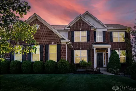 7455 Waterway Dr, Waynesville, OH 45068