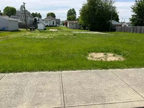 512 Ohio Ave, Troy, OH 45373