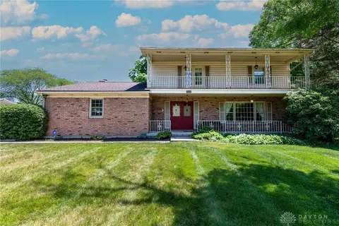 6006 Amos Pl, Washington Township, OH 45459