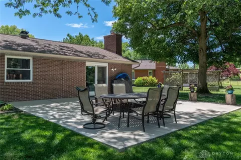 2273 Whispering Willow Cir, Kettering, OH 45440 photo 32