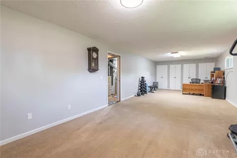 2273 Whispering Willow Cir, Kettering, OH 45440 photo 18