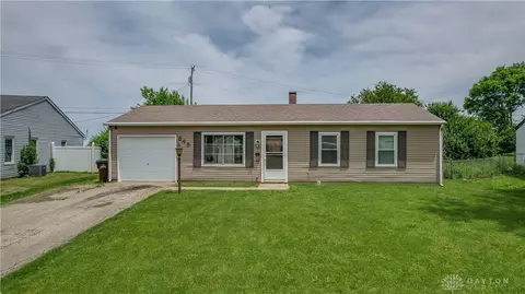 848 Richard Dr, Xenia, OH 45385