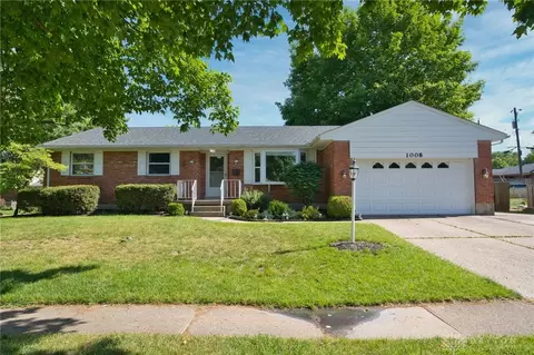 1008 Rio Ln, Kettering, OH 45429