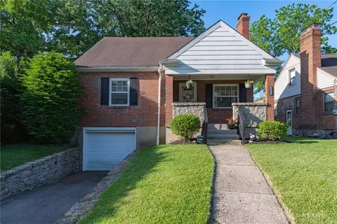 3856 Oak Crest Ave, Blue Ash, OH 45236