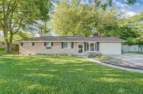 2927 Mckay Rd, Dayton, OH 45432