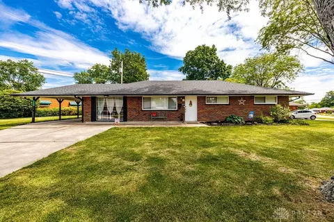 2300 Lynpark Ave, Dayton, OH 45439