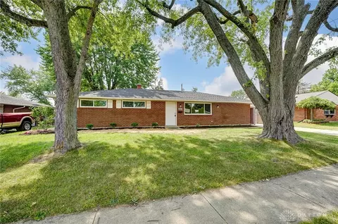7051 Bascombe Dr, Dayton, OH 45424