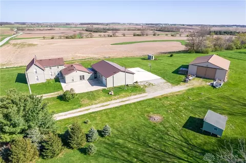 7257 London Rd, South Charleston, OH 45368