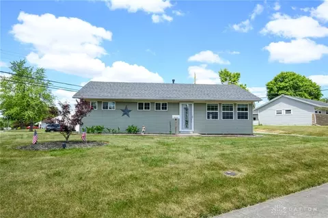 2935 Cunnington Ln, Kettering, OH 45420 photo 2