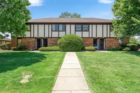 5501 Cobblegate Dr, West Carrollton, OH 45449