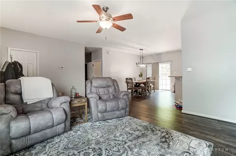 400 Englewood Rd, Springfield, OH 45503 photo 9