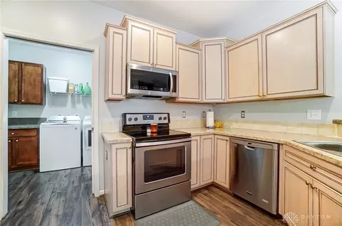 400 Englewood Rd, Springfield, OH 45503 photo 15