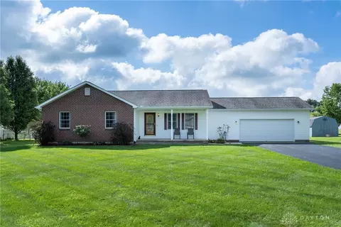432 Limerick Dr, Lynchburg, OH 45142