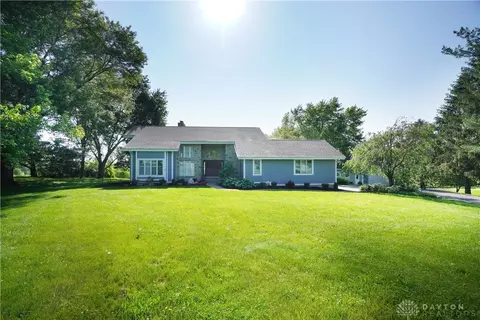 176 Mcclure Rd, Lebanon, OH 45036