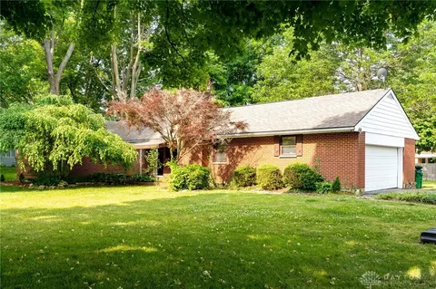1039 Wyburn Way, Beavercreek, OH 45430