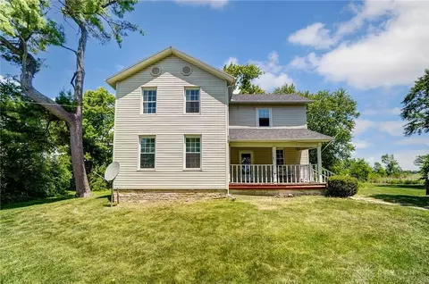 10717 Wengerlawn Rd, Brookville, OH 45309