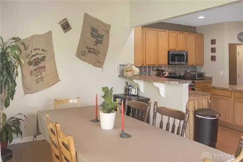 1301 Artesian Ln, Fairborn, OH 45324 photo 17