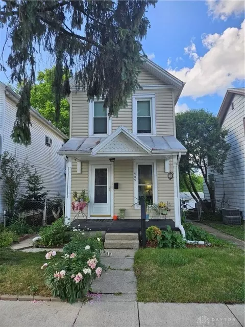909 E Pearl St, Miamisburg, OH 45342